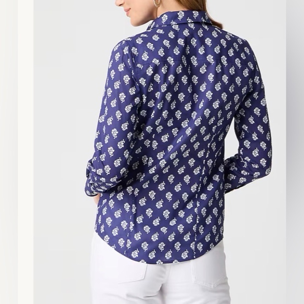 NWT JCrew Factory Lightweight cotton shirt in signature fit - Picture 2 of 8